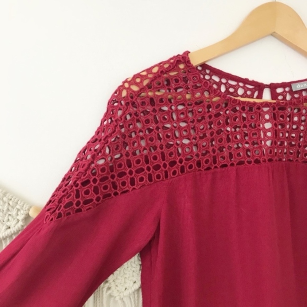 Daniel Rainn Lace Keyhole Long Sleeve Top A5 - Picture 5 of 8